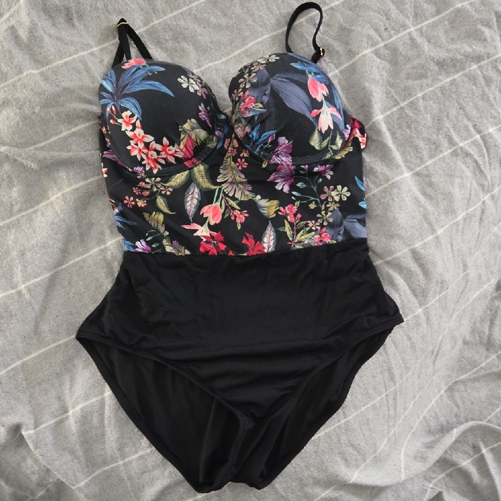 Black Floral One-Piece Swimsuit with Supportive Cups and Adjustable Straps
